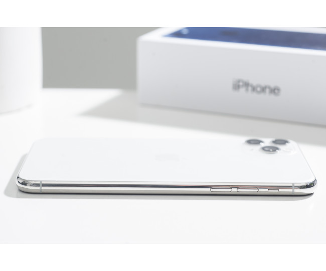 iPhone 11 Pro Max 64gb, Silver (MWH02) б/у